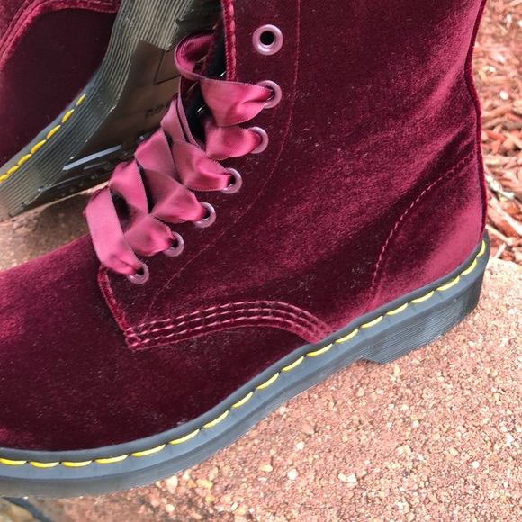 Dr.martens 1460 pascalvelvet plush women’s - Picture 5 of 11